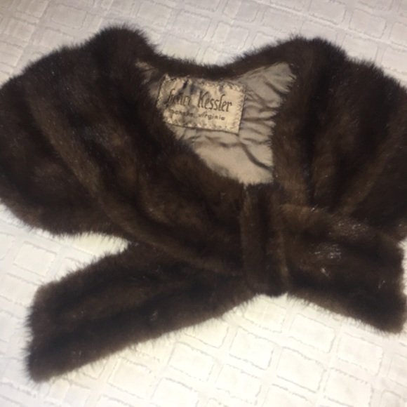 Mink Stole - Picture 4 of 7